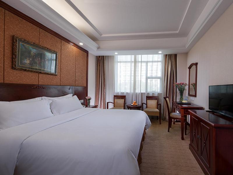 Vienna Hotel Shenzhen Pingdi Buitenkant foto