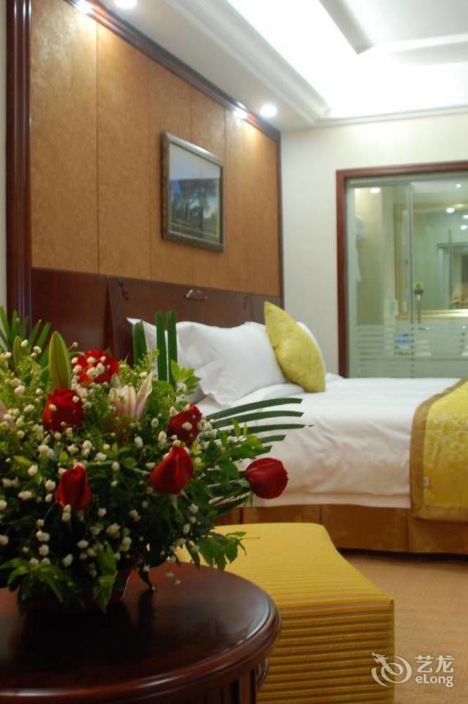 Vienna Hotel Shenzhen Pingdi Buitenkant foto